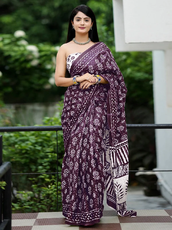 Women's Cotton White Printed Designer Saree With Blouse Piece Playful Puff Blouse