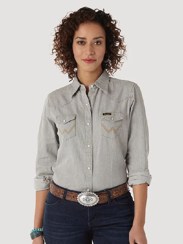 Wrangler LW3961D Womens Long Sleeve Western Snap Shirt Grey Denim-- Solid Color Striped Floral
