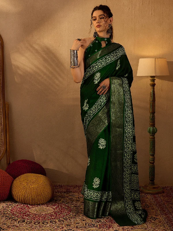 Women's Silk Blend Green Printed Designer Saree With Blouse Piece Loose Fit Blouse