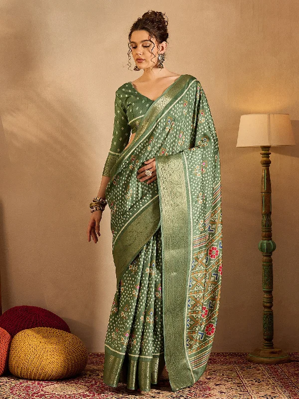 Women's Silk Blend Sea Green Printed Designer Saree With Blouse Piece Bell Sleeve Blouse Women's Silk Blend Sea Green Printed Designer Saree With Blouse Piece Bell Sleeve Blouse