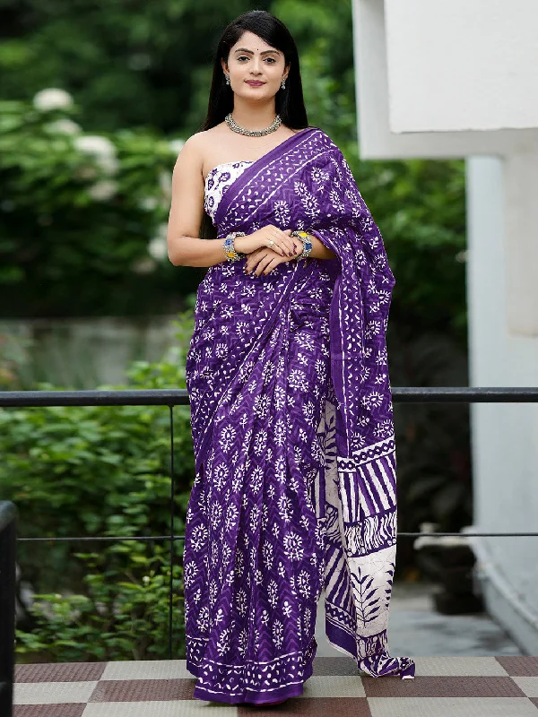 Women's Cotton White Printed Designer Saree With Blouse Piece Airy Cotton Blouse