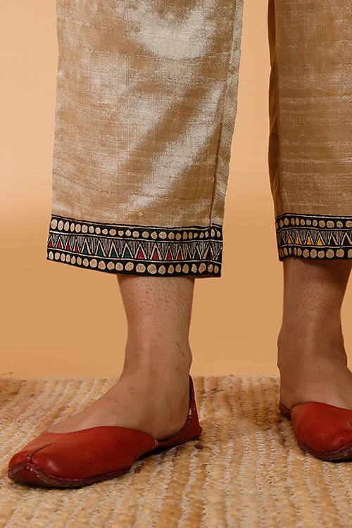 Gubbaro Handpainted Madhubani 'Radha-Krishna' Banana Silk Pant Comfortable Wide-Leg Pants Gubbaro Handpainted Madhubani 'Radha-Krishna' Banana Silk Pant Comfortable Wide-Leg Pants