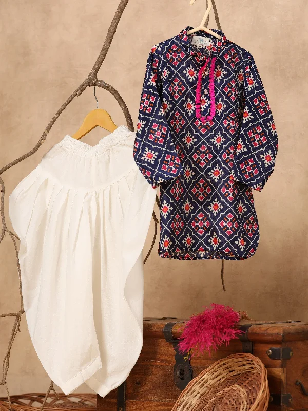 Pre-Order: Smart Kurta with Balloon Pants as Casuals Comfortable Denim Leggings