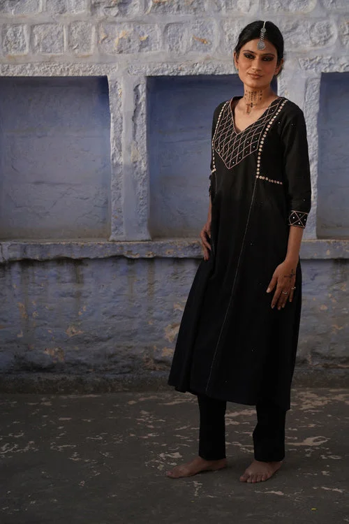 Urmul 'Barkhar'  Handloom Kurti set (Kurti,Pant) Soft Wool Pants