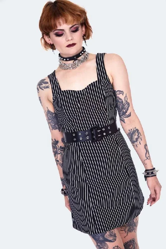 Pinstripe Bodycre Dress With Waist Belt sweetheart Neckline Romantic