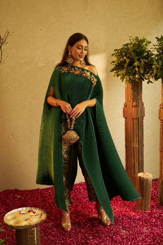 Divine Embroidered Cape with Brocade Pants - Green Fashionable Sporty Pants