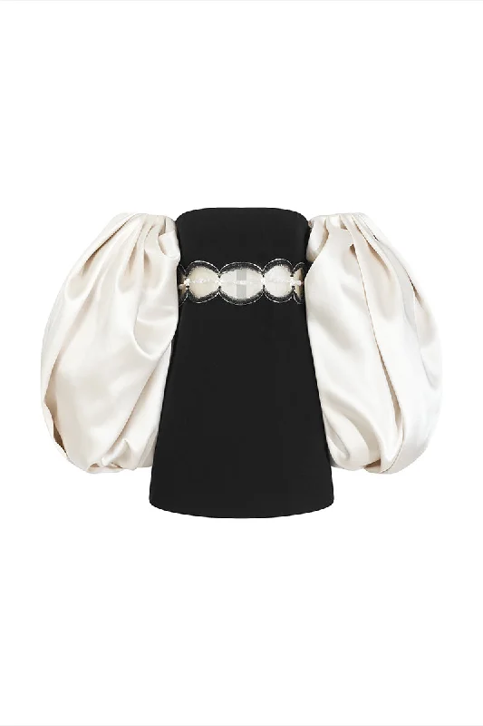 BLACK MINI SKIRT AND CUT-OUT TOP lace skirt romantic