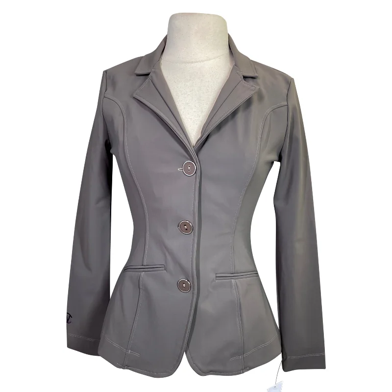 Calverro The Original Perfect Show Jacket in Fawn - Women's 4 Nylon Fabric Polyester Fabric Spandex Fabric Calverro The Original Perfect Show Jacket in Fawn - Women's 4 Nylon Fabric Polyester Fabric Spandex Fabric